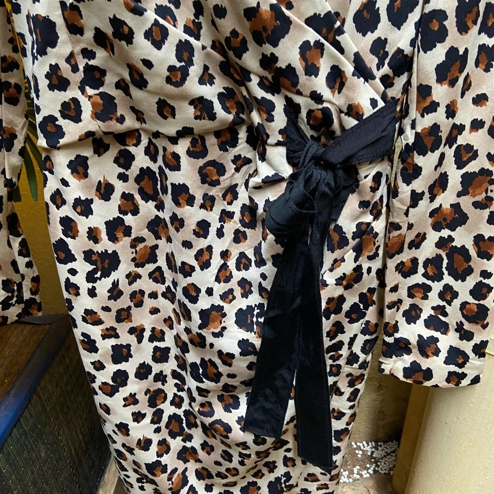 Animal Print Dress. Size - M - Picture 13 of 15
